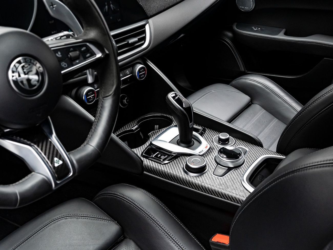 Alfa Romeo Giulia 2024 Alfa Romeo Giulia Quadrifoglio, 2029 Alfa Romeo Warranty + 2029 Service Contract, Low KMs, GCC