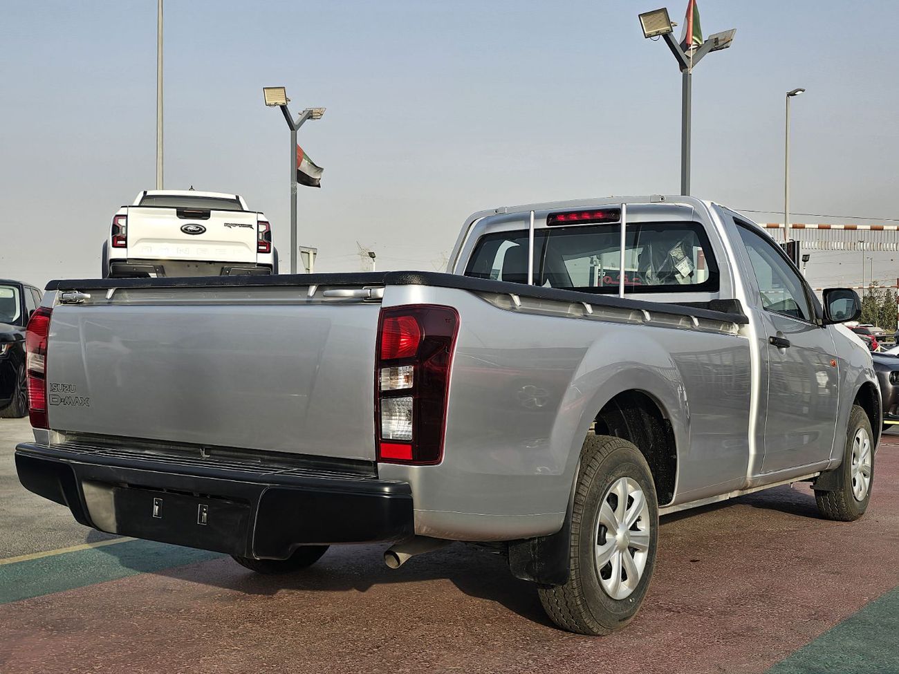 Isuzu D-MAX ISUZU DMAX S.C STD 1.9L DieselL M/T 2Doors White Color 2025 Model