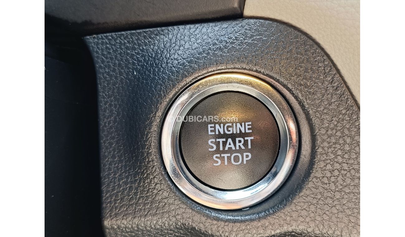 تويوتا راف ٤ XLE FULL SUNROOF / 1 YEAR WARANTY */ REGISTERATION / INSURANCE FREE (LOT # 41046)