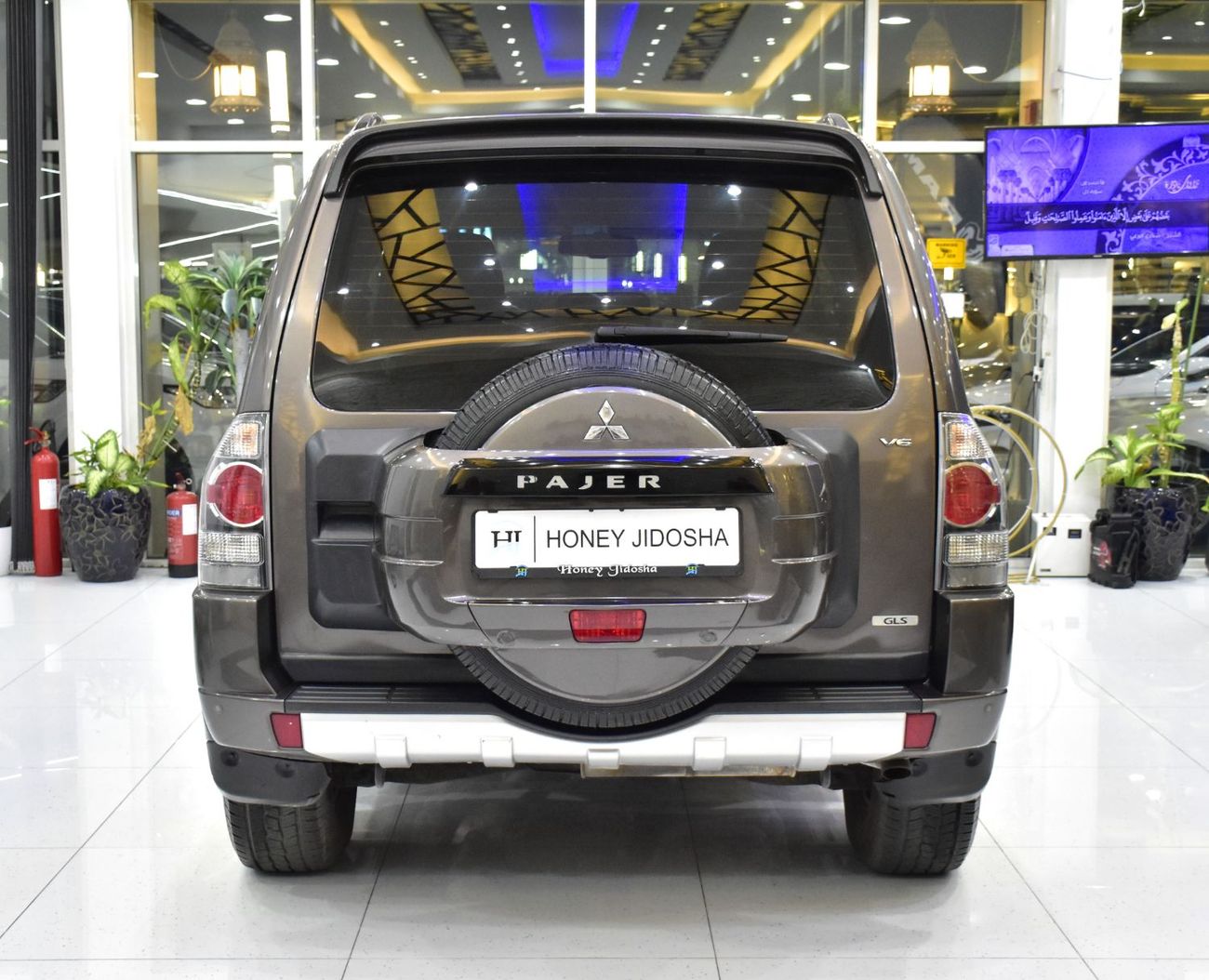 Mitsubishi Pajero EXCELLENT DEAL for our Mitsubishi Pajero GLS 3 Doors ( 2014 Model ) in Brown Color GCC Specs