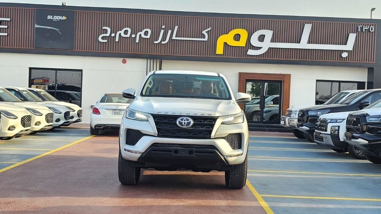 Toyota Fortuner 2.4 DIESEL E 4WD AT 2026/2026 Fortuner 2.4 DIESEL 4X4 AT MY2026 WITH MANUAL AC