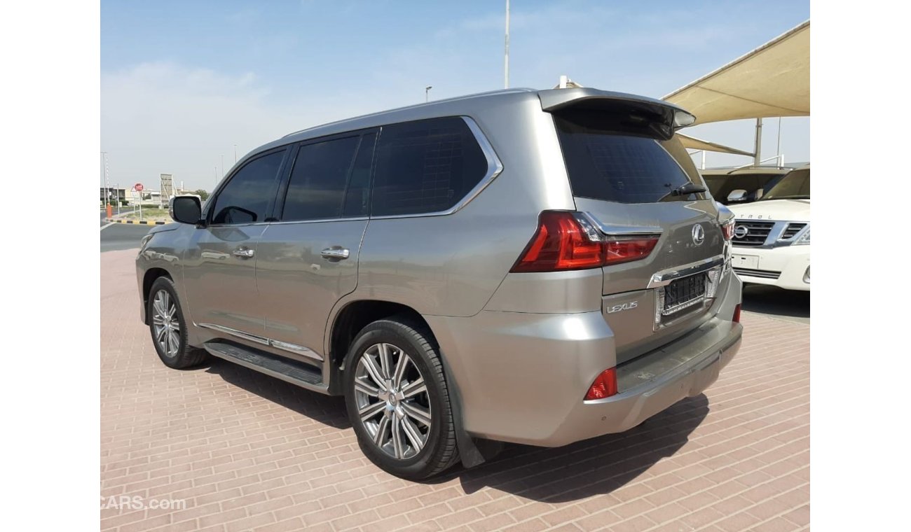 Lexus LX570