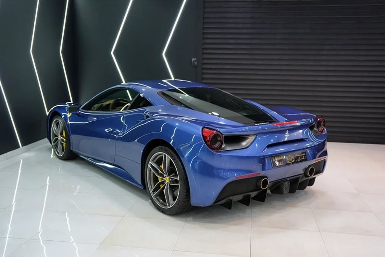 فيراري 488 Standard