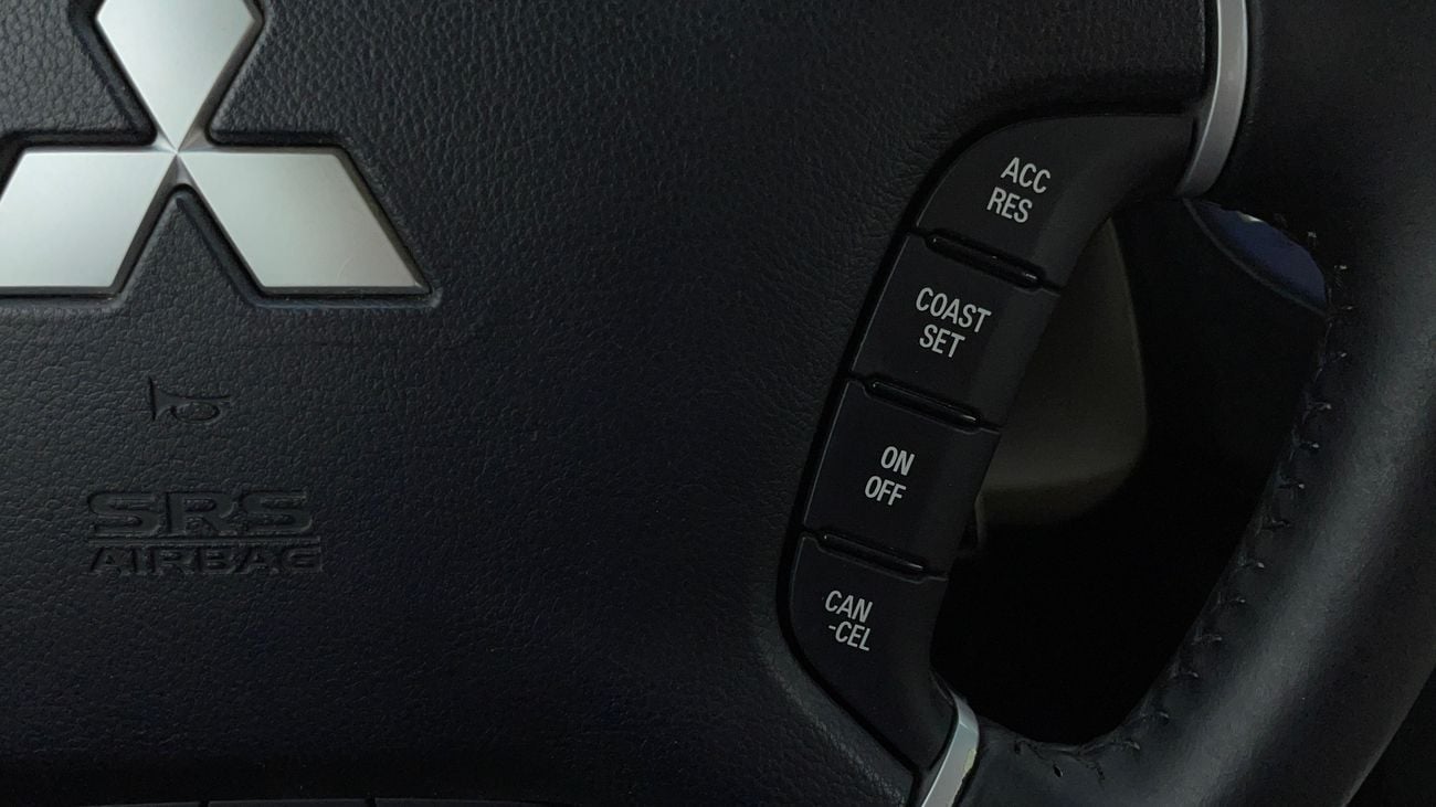 Mitsubishi Pajero GLS MIDLINE 3 | Zero Down Payment | Free Home Test Drive