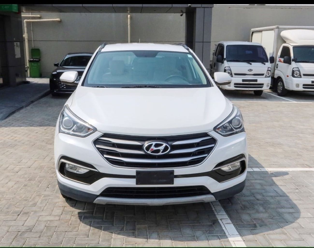Hyundai Santa Fe Base 3.5L