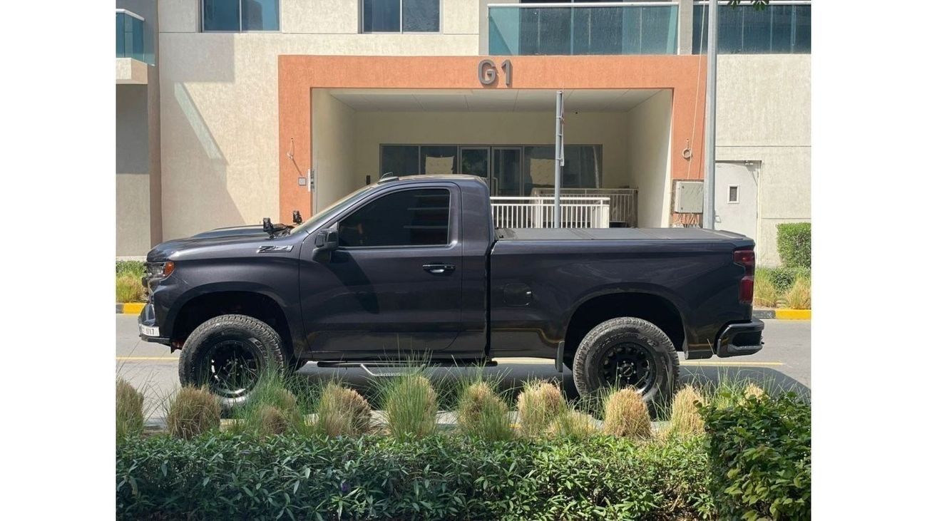 Chevrolet Silverado 2022 Chevrolet Silverado 5.3L V8 - Orignal Z71 - Enhance suspension MBS Leather - 360* CAM -