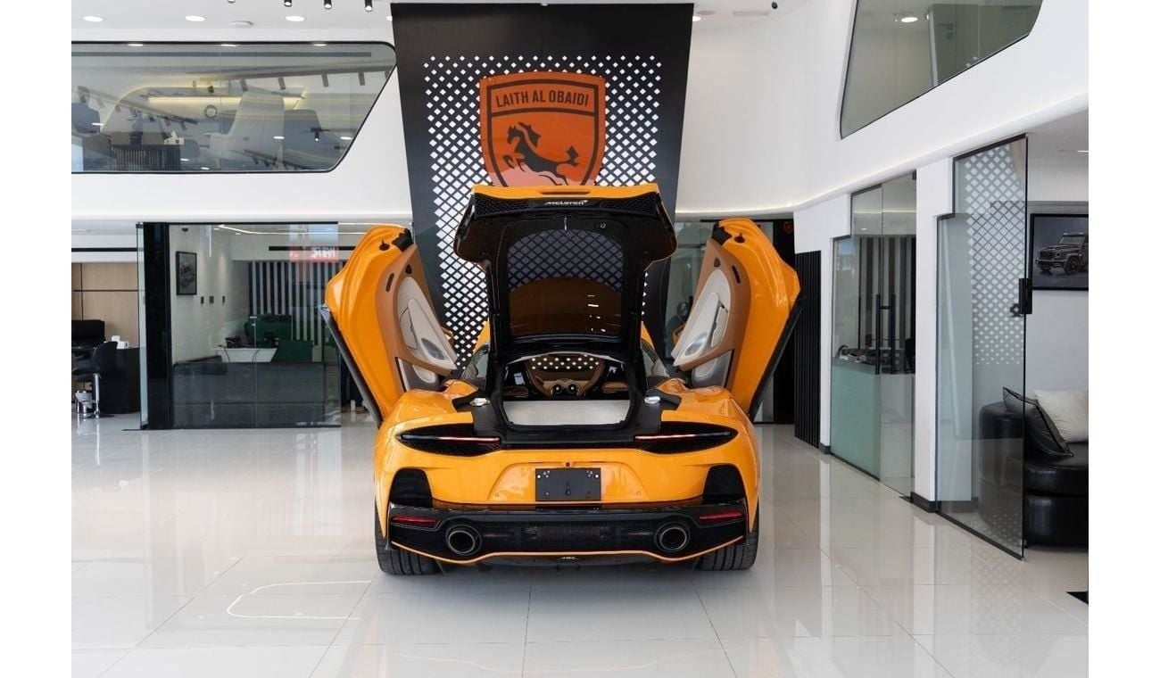 McLaren GT McLaren GT, 2 Tone Interior Exterior, Panoramic, Excellent Condition, 2022 With Warranty