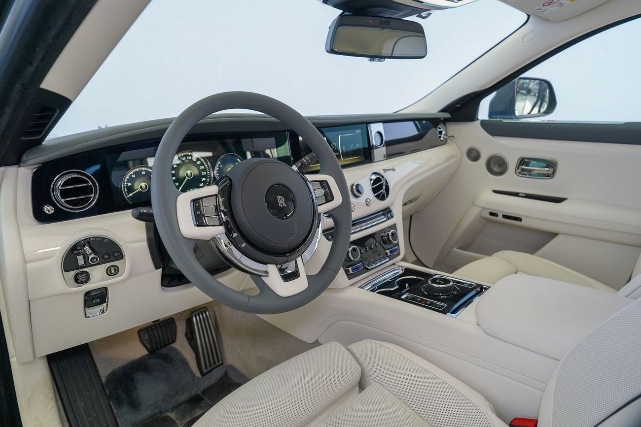 Rolls-Royce Ghost 6.75T Short Wheelbase