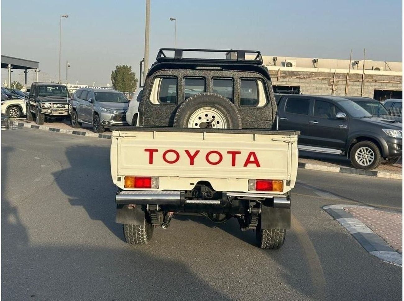 Toyota Land Cruiser Pick Up