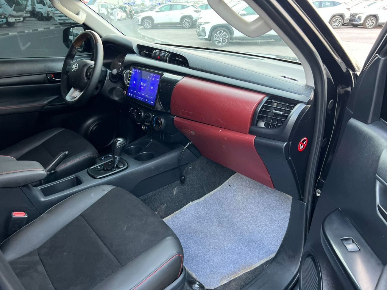 Toyota Hilux 2021 Modified GR Sport Black Edition - Trunk Cover -  2.7L V4 - AWD 4x4-360* CAM - Push