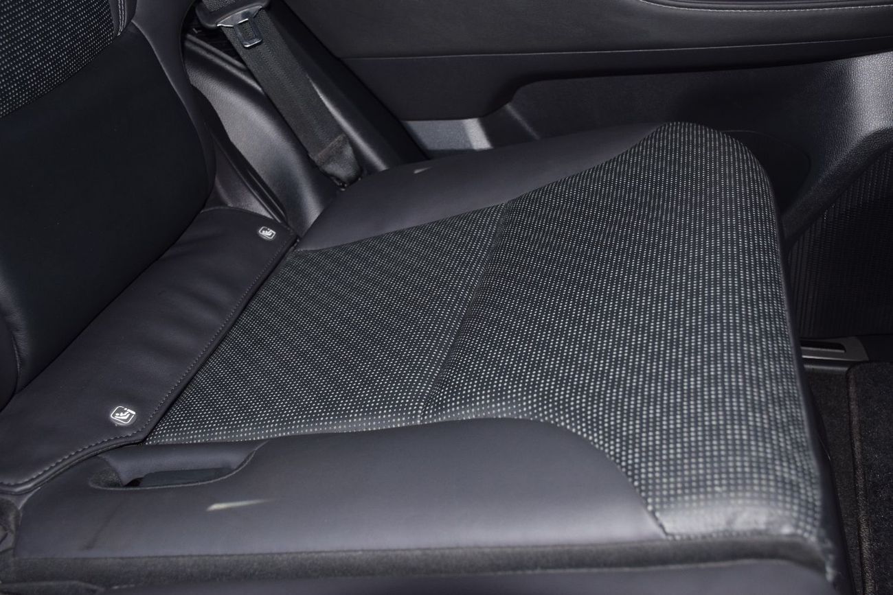 Toyota Land Cruiser VX 3.3L