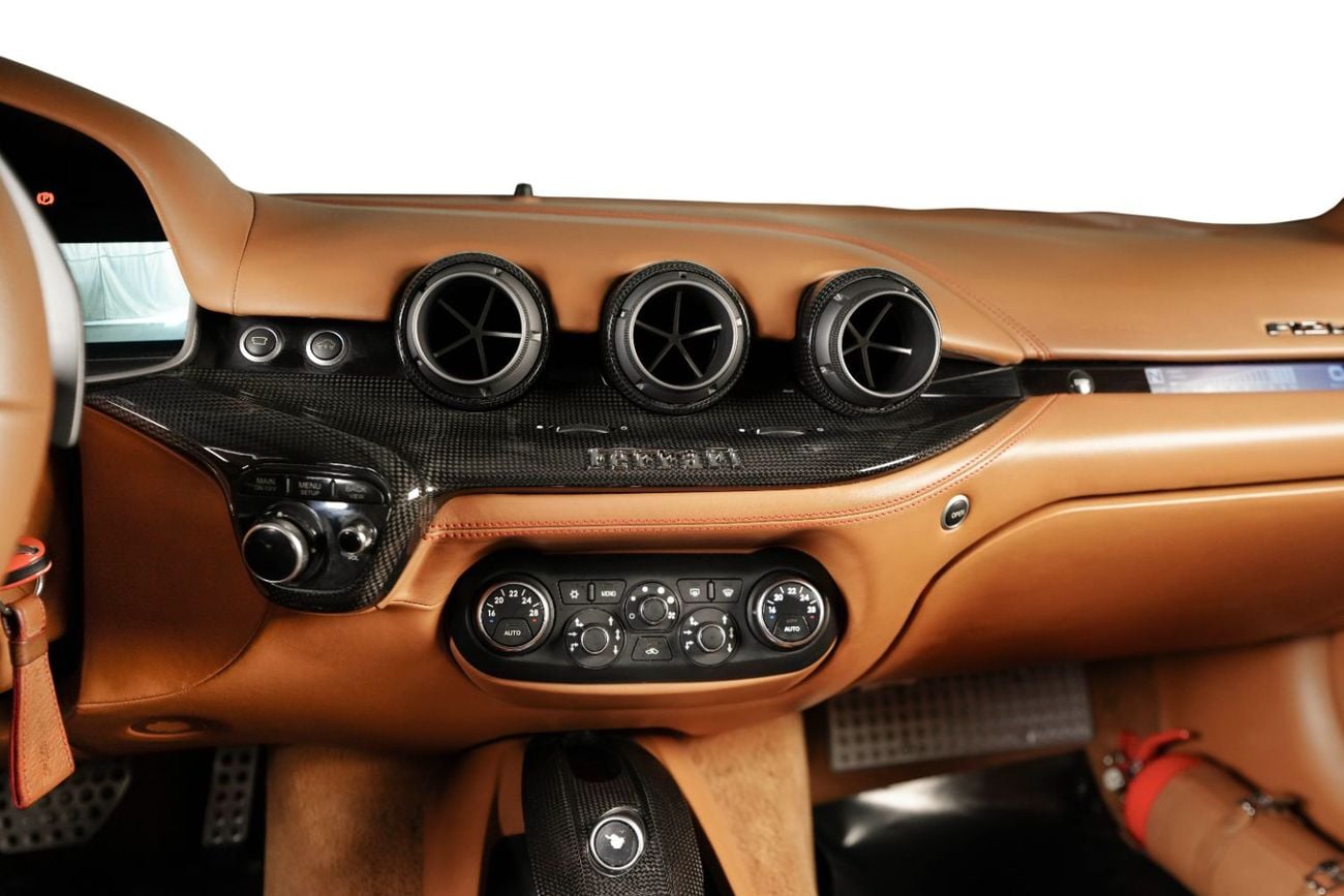 فيراري F12 بيرلينيتا Std 6.3L