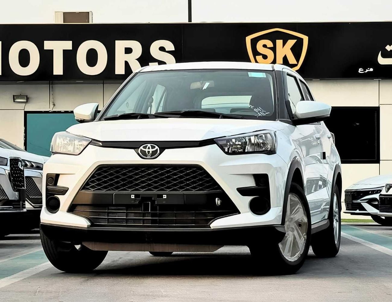 تويوتا ريز TURBO G RA E 1.2L PETROL V4 || STANDARD OPTION / 16 *ALLOY RIMS / GCC SPEC (CODE # RZPBO)