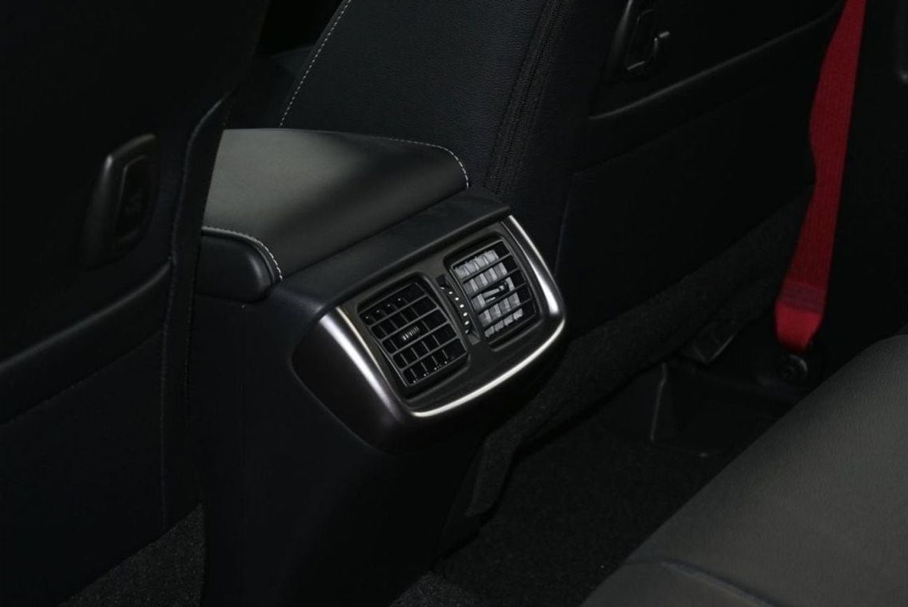 تويوتا هيلوكس Toyota Hilux GR Sport 4.0L V6, Petrol, 4WD, Pickup, Model 2024, Color White