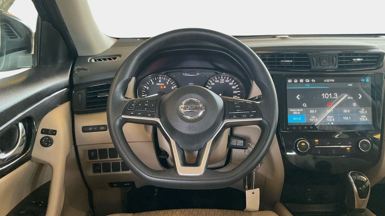 نيسان إكس تريل 2.5 S 2WD 5STR AUTO | شامل الضمان | 0 ﺪﻔﻋﺓ ﺃﻮﻟﻯ