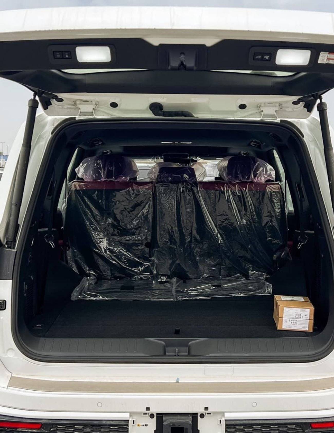 تويوتا لاند كروزر Toyota Land Cruiser VXR 3.5L Twin Turbo Omani 2026