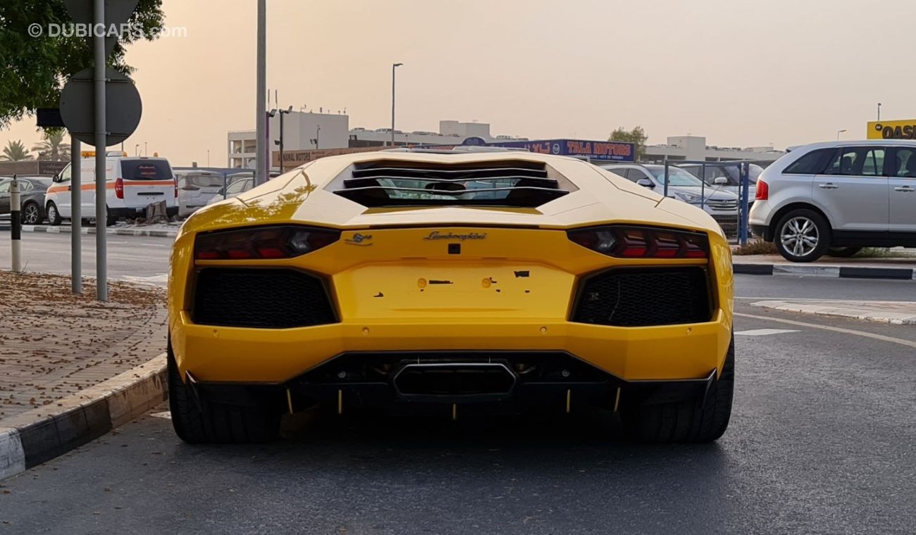 Lamborghini Aventador LP700-4 Full Service History GCC only 3000Kms 2015