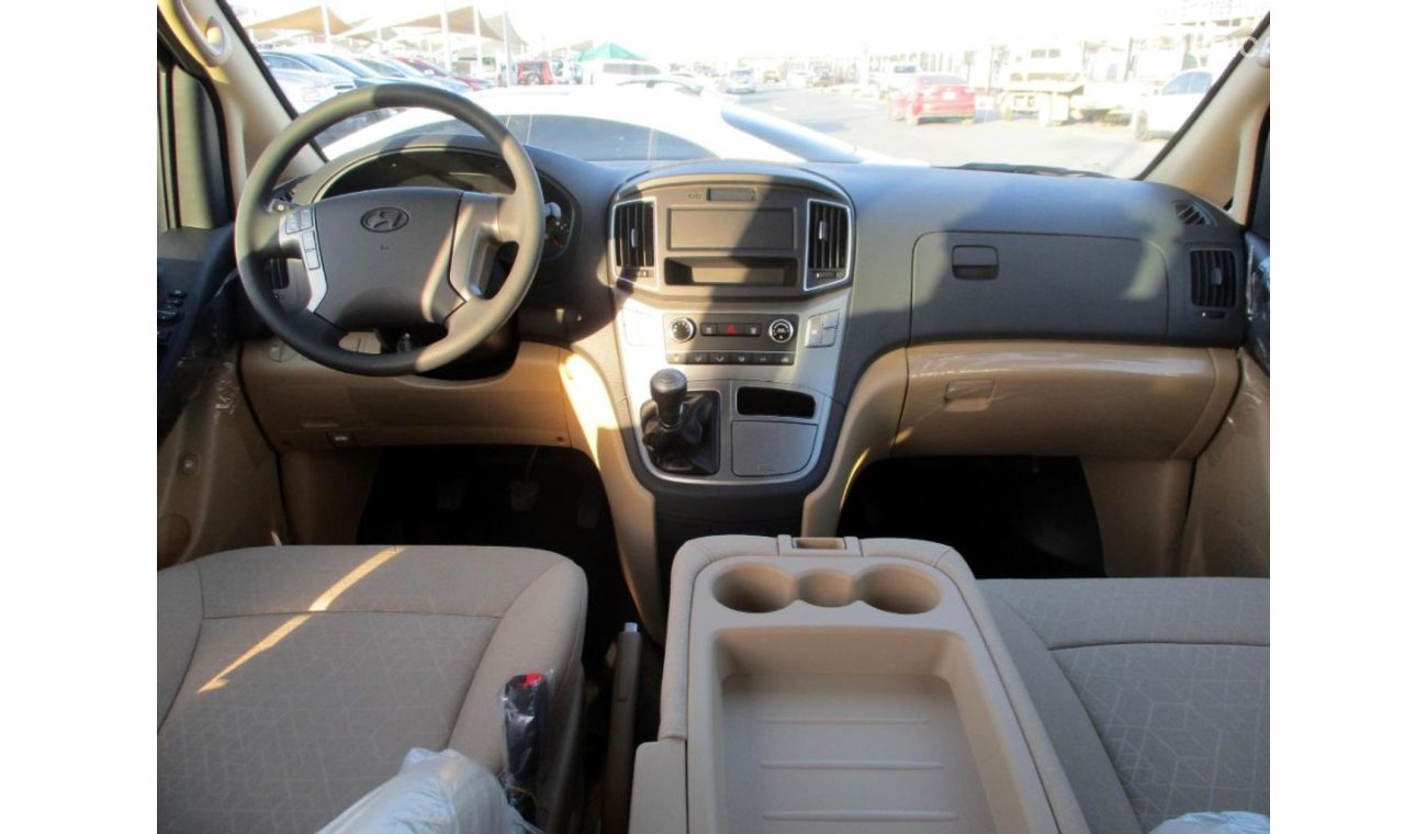 هيونداي H-1 2.5L Diesel 12 Seater Wagon Manual