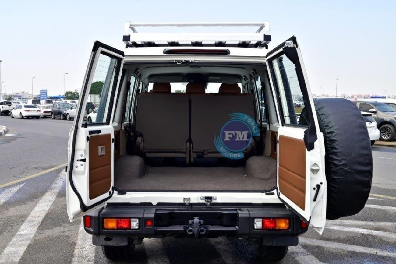 Toyota Land Cruiser 70 76 LX-Z V6 4.0L 4WD 5 Seater Automatic 40th Anniversary