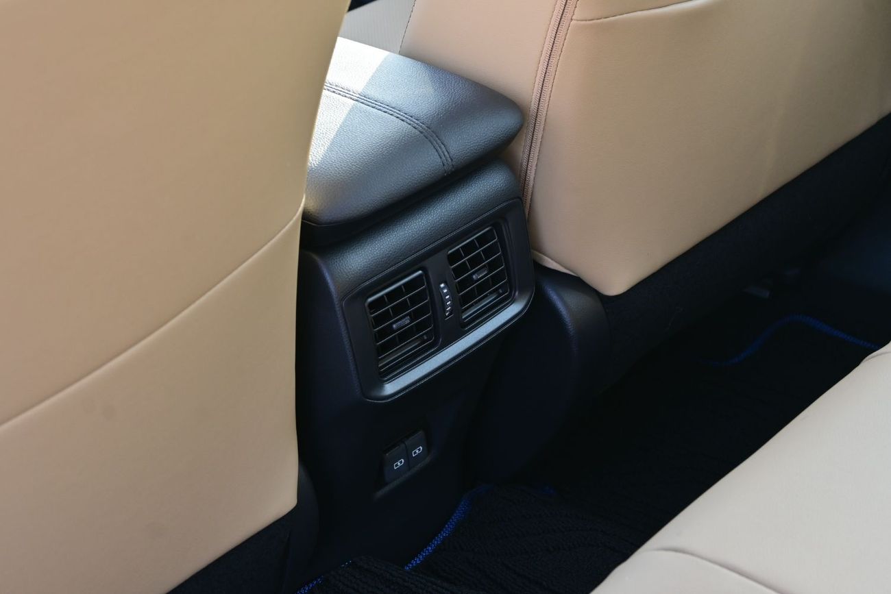 تويوتا راف ٤ Toyota RAV4 Limited 2.5L Hybrid, AWD, Model 2025 Color White