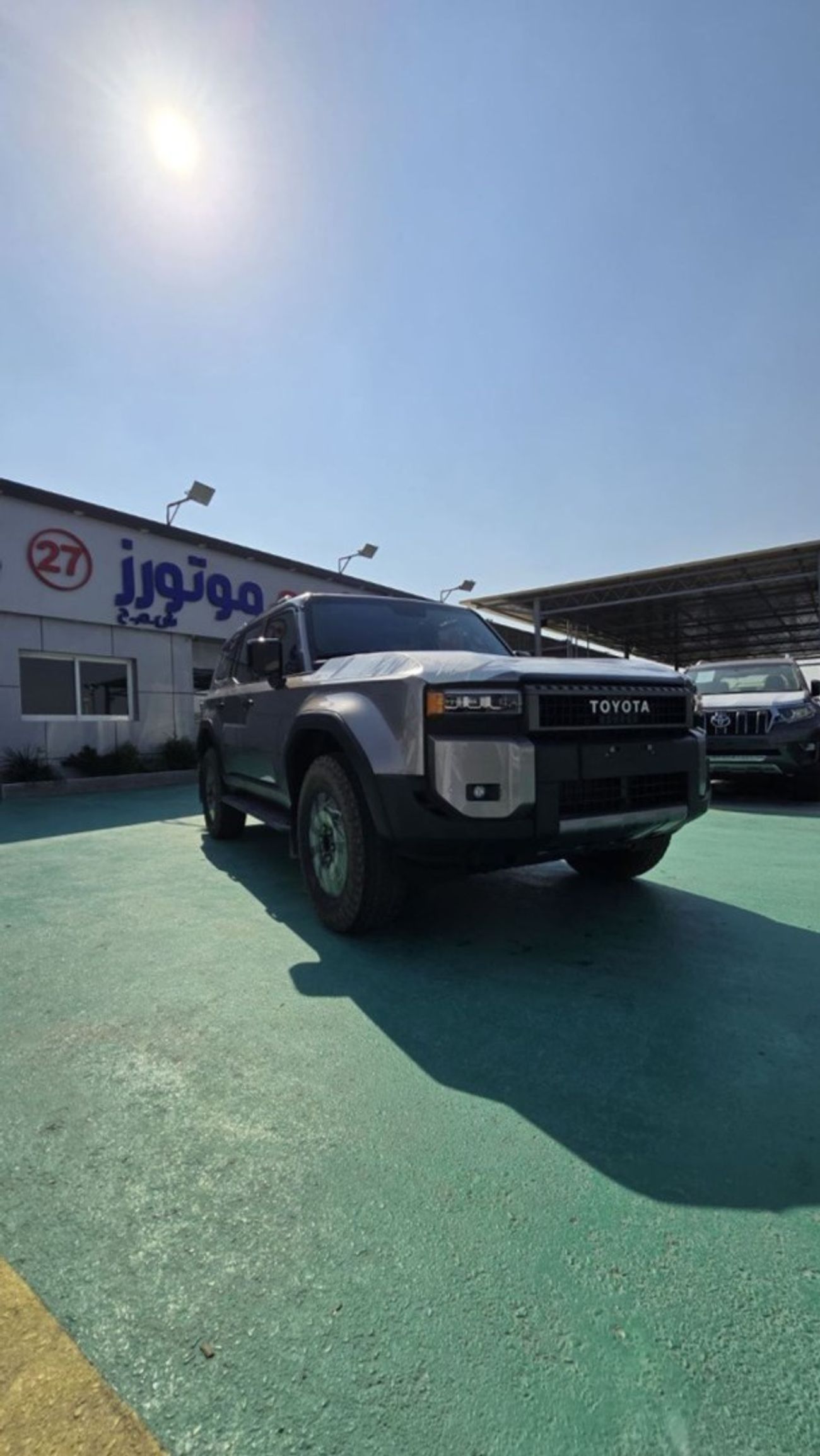 تويوتا برادو FULL OPTION 2.4L