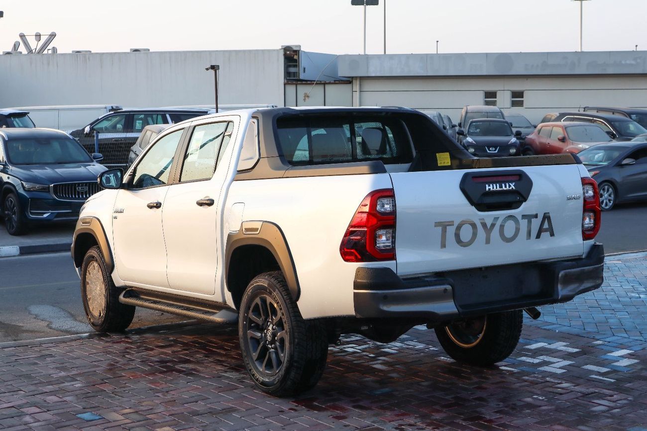 تويوتا هيلوكس Adventure 4.0L