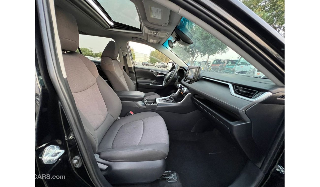 Toyota RAV4 2019 TOYOTA RAV4 XLE / AWD / FULL OPTION