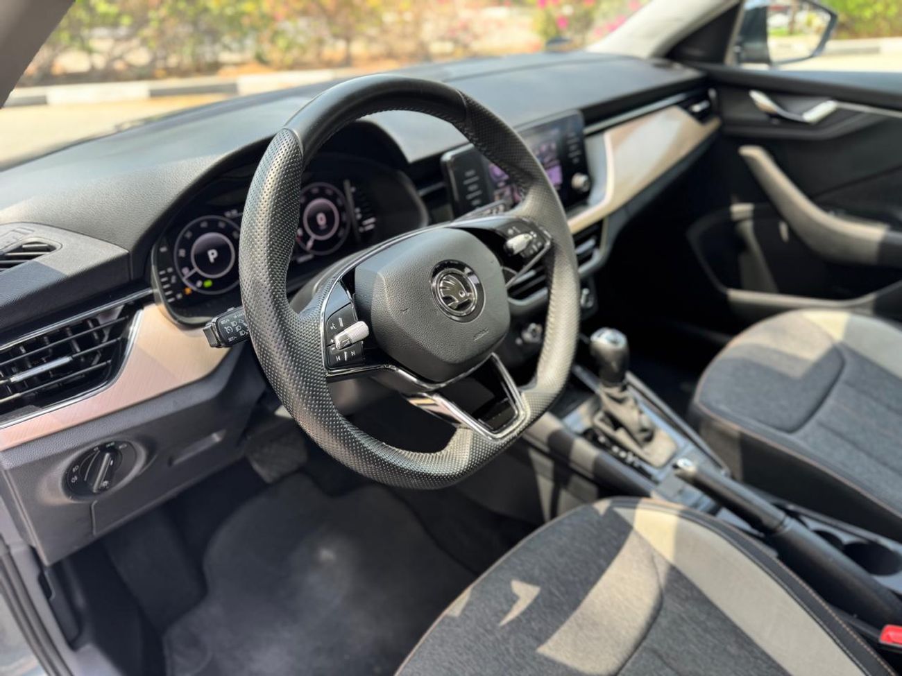 سكودا سكالا Style 1.6L