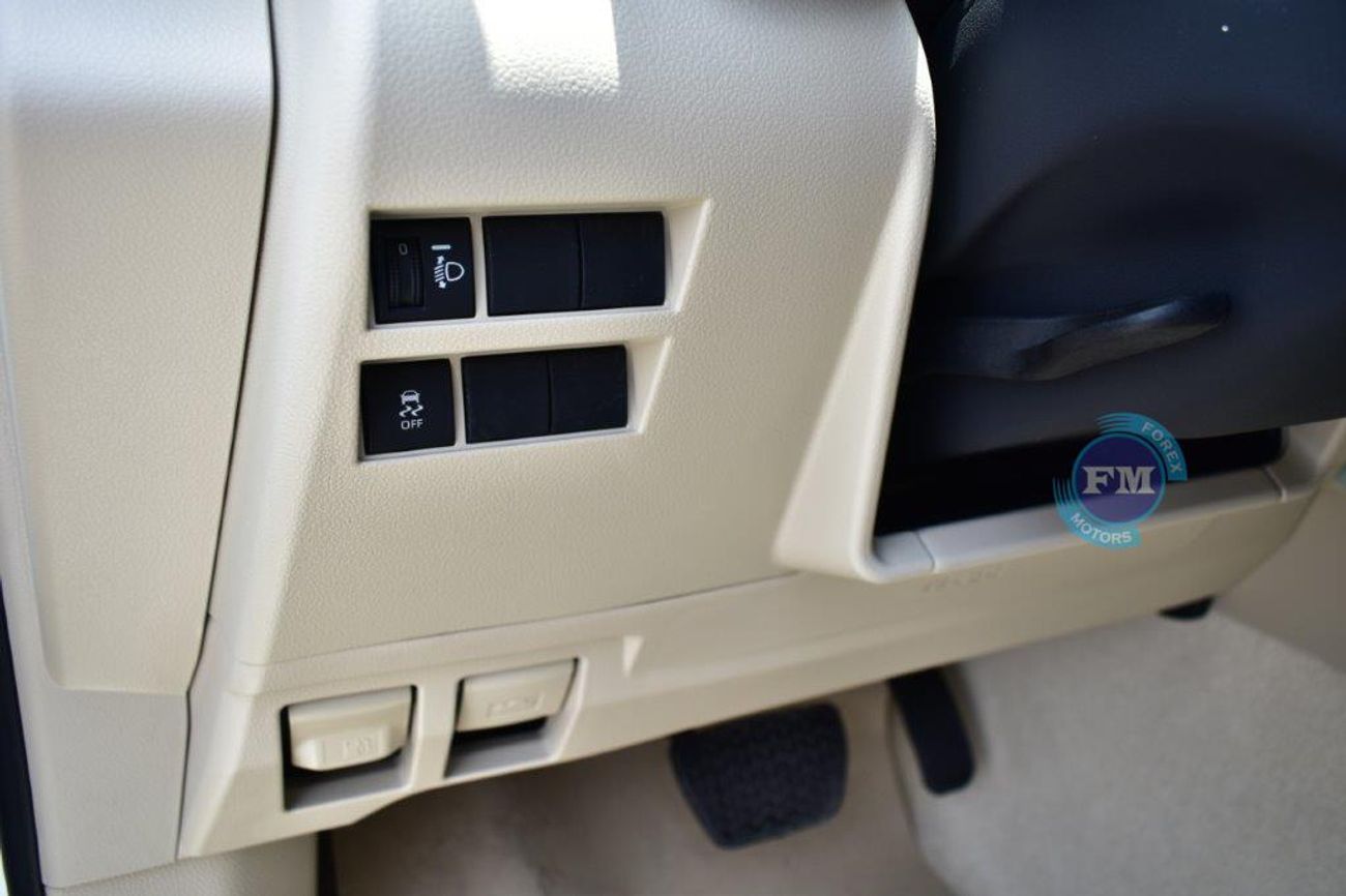 تويوتا لاند كروزر 300 GX V6 3.3L Diesel 7 Seat Automatic