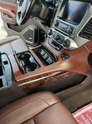 Chevrolet Suburban Premier