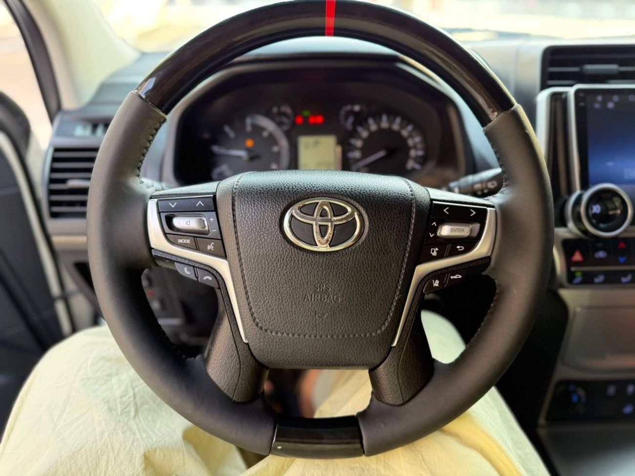 تويوتا برادو TXL 2.8L