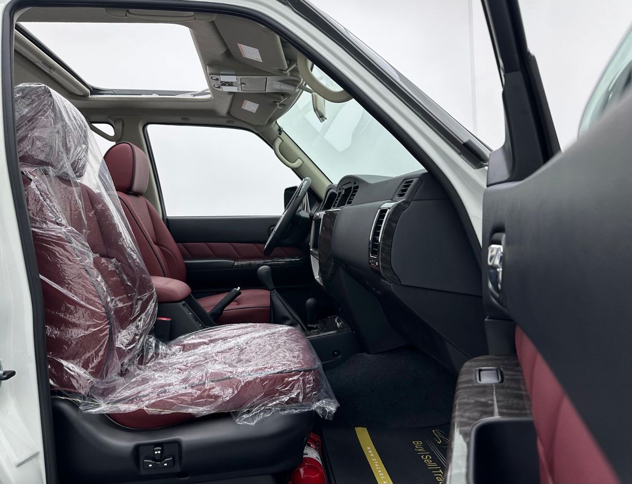 Nissan Patrol Super Safari 2024 Nissan Patrol Super Safari Al Ostoura, 2029 Agency Warranty, Agency FSH, GCC