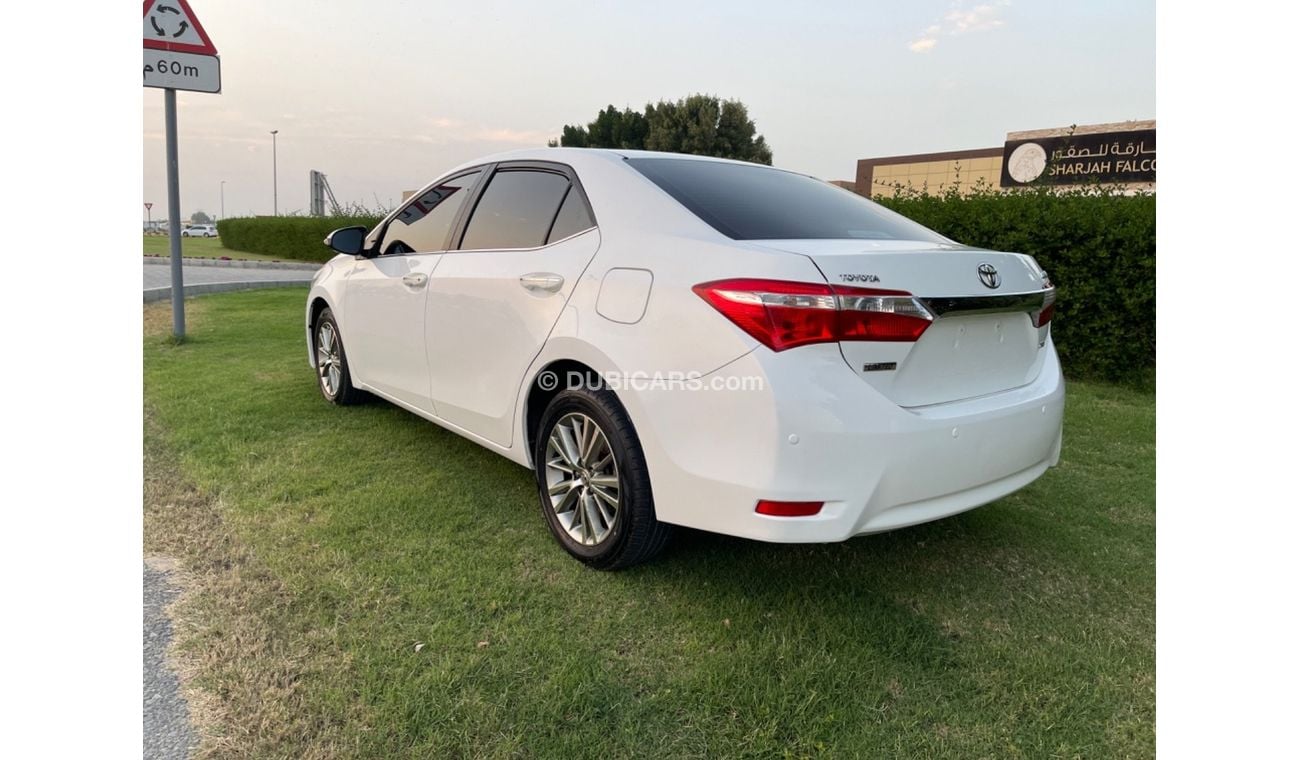 تويوتا كورولا SE