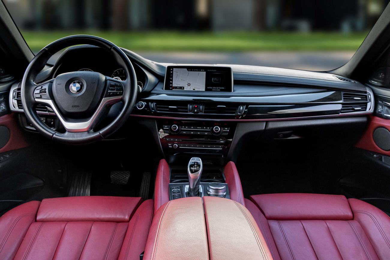 BMW X6 X6 Xdrive 50i | 2,057 P.M | 0% Downpayment | AGENCY RECORD!