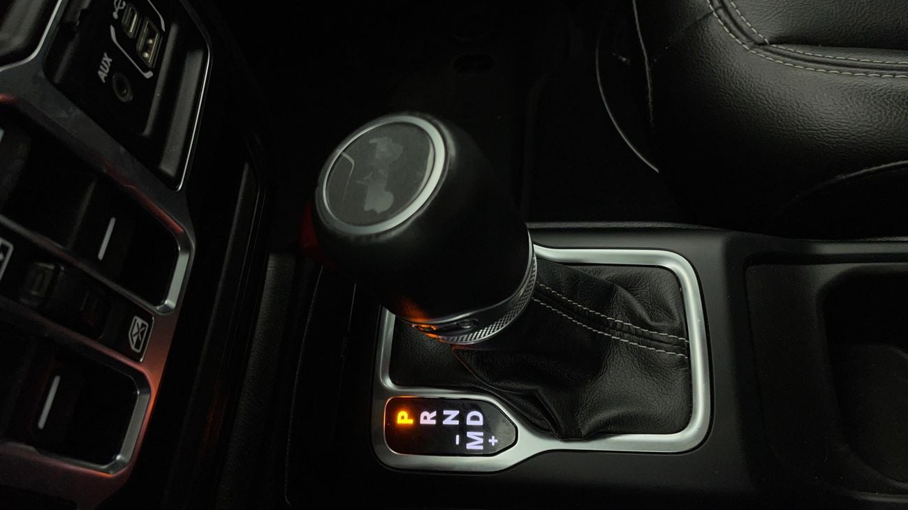 جيب رانجلر SAHARA CITY EDITION 3.6 | بدون دفعة مقدمة | اختبار القيادة في المنزل