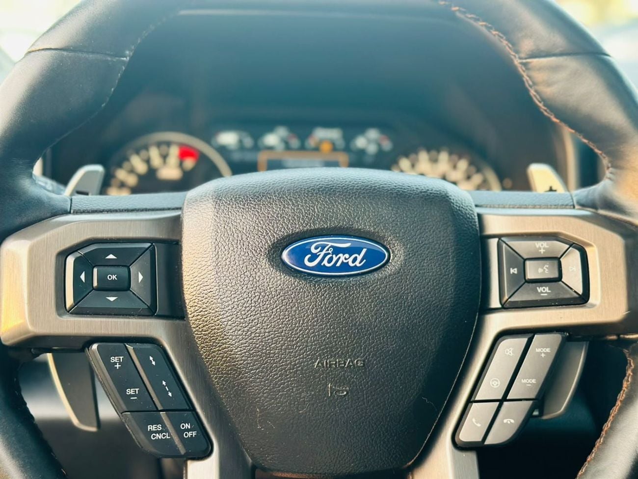 Ford F-150 RAPTOR SUPER CAB