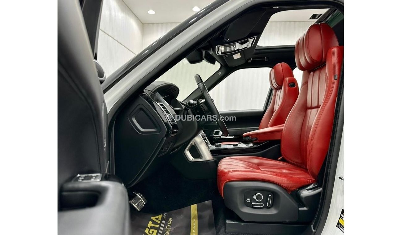 Land Rover Range Rover 2017 Range Rover Vogue V8 SE Supercharged, Warranty, Full Service History, Full Options, GCC