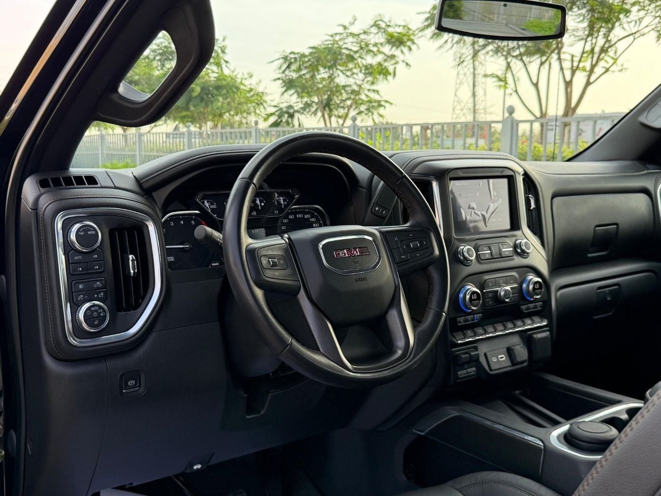 GMC Sierra 5.3L V8 AT4 Regular Cab (AWD)