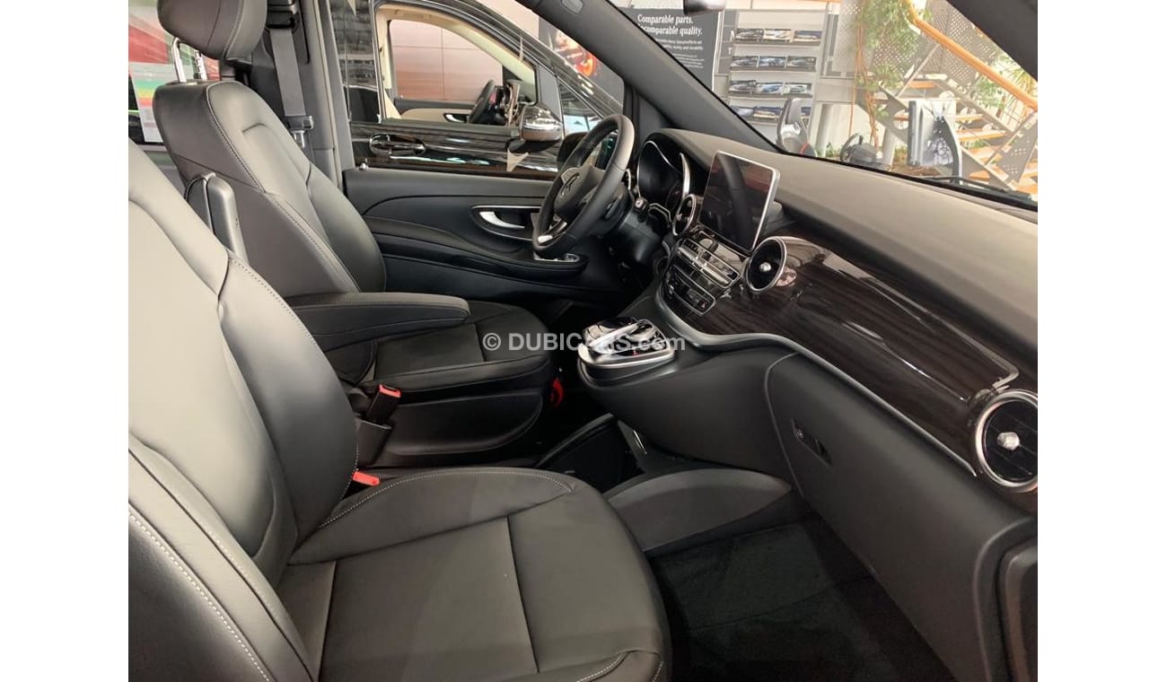 مرسيدس بنز V 250