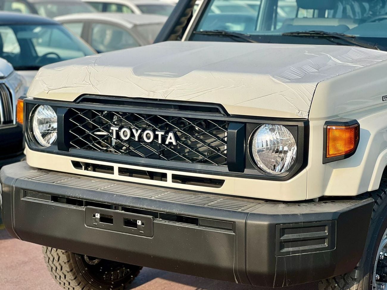 تويوتا لاند كروزر 76 Toyota Land Cruiser LC 76 4.2 LX 2025