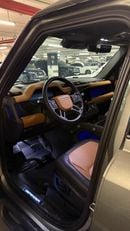 Land Rover Defender P400 110 X-Dynamic SE 3.0L (7 Seater)