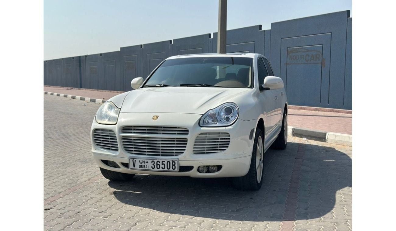 Porsche Cayenne Turbo S | 4.5L V8 6AT (521 HP) | 2006 | GCC Specs | First Owner | Low Mileage
