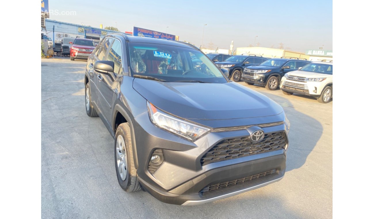 Toyota RAV4 LE