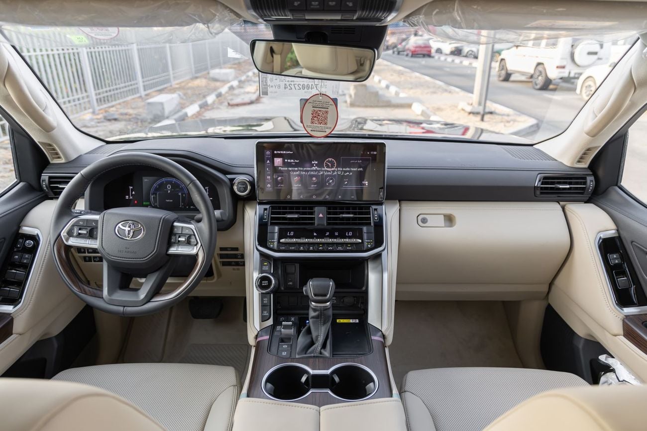 تويوتا لاند كروزر TOYOTA LAND CRUISER LC300 GXR | 2026 | GCC Specs | 4WD | V6 3.5L Hybrid Hev max - Twin turbo