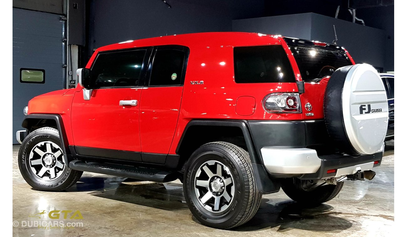 تويوتا إف جي كروزر Toyota FJ Cruiser VXR, Full Option, GCC