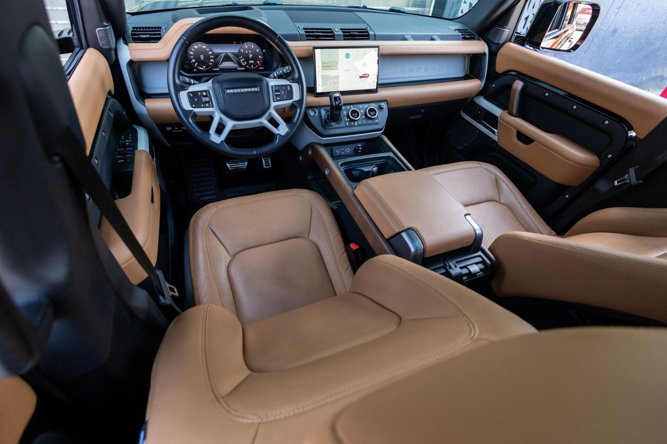 لاند روفر ديفندر P400 110 HSE 3.0L (5 Seater)