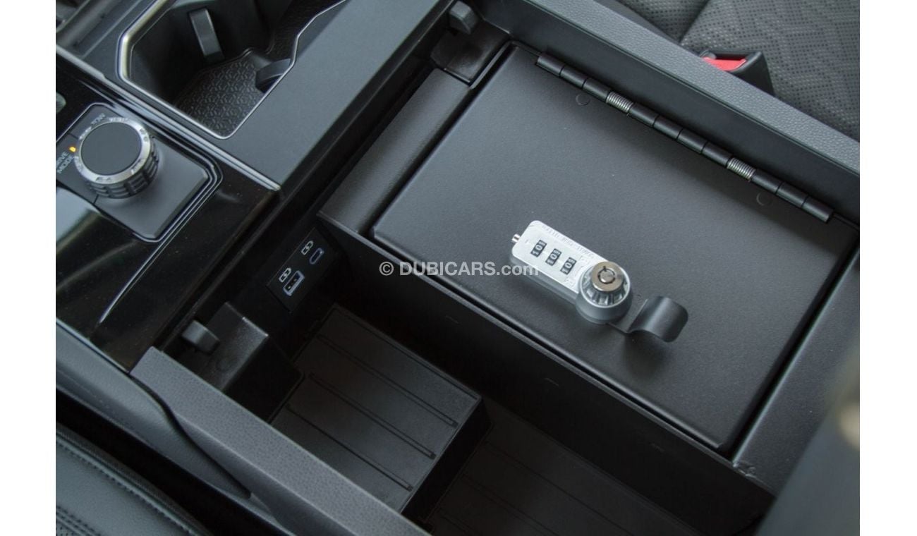 Toyota Tundra Limited CrewMax 2WD. Local Registration + 10%