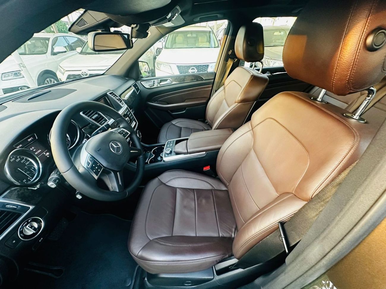 Mercedes-Benz ML 350 AMG Model2013 GG CAR PERFECT CONDITION FULL OPTION