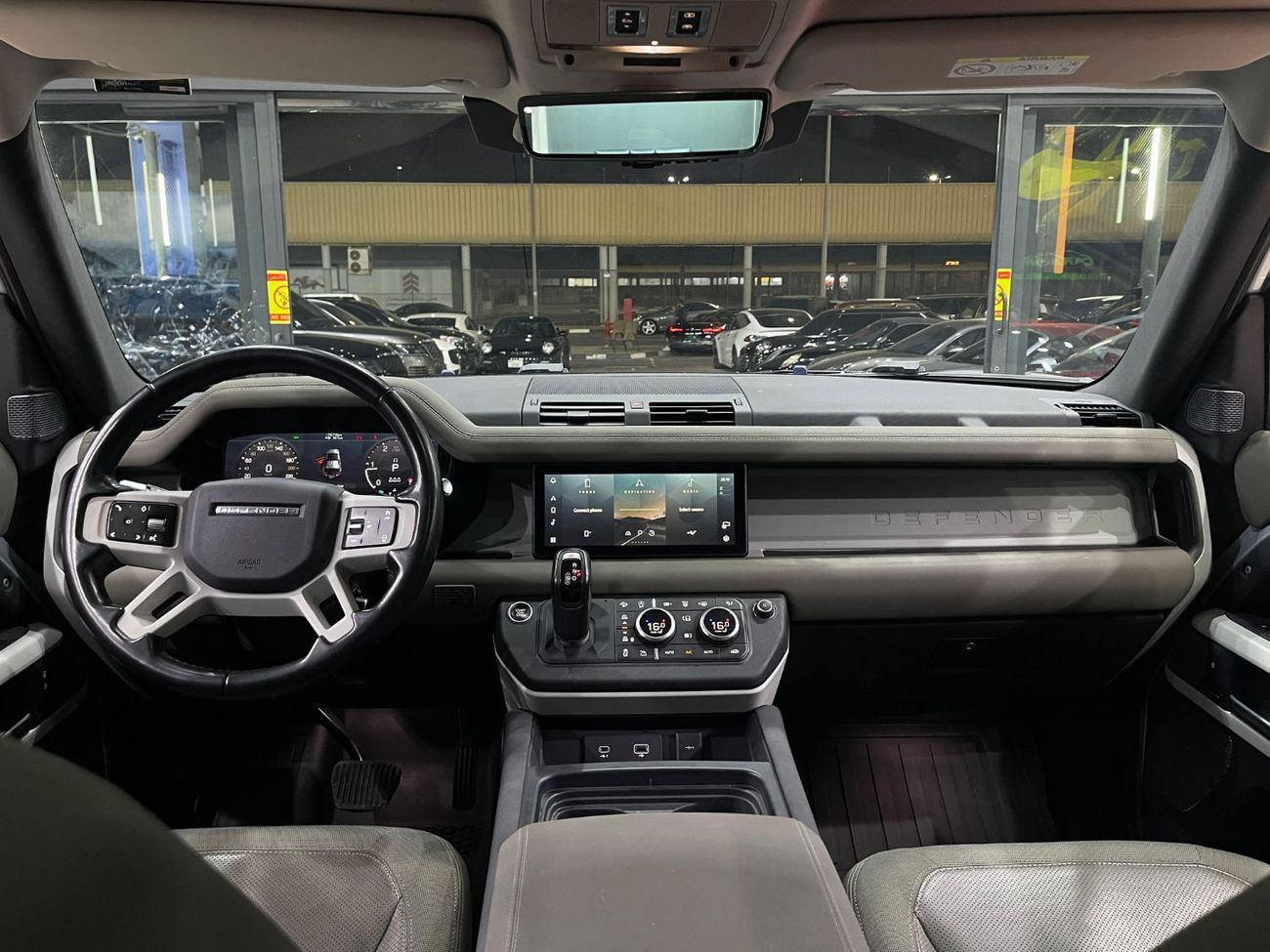 Land Rover Defender D200 110 X-Dynamic S 2.0L (5 Seater)