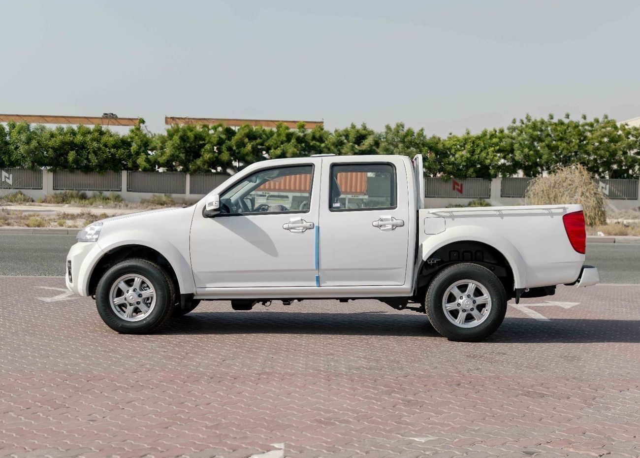 Great Wall Wingle 5 2026 Greatwall Wingle 5 4X2 Luxury 2.0L - Manual - Titanium White Inside Black | Export Price
